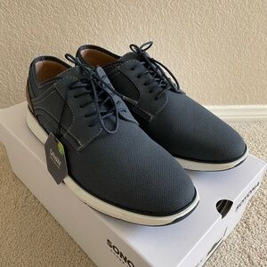 Sonoma men’s shoes in navy with Ortholite footbed size 9.5 BRAND NEW WITH TAGS